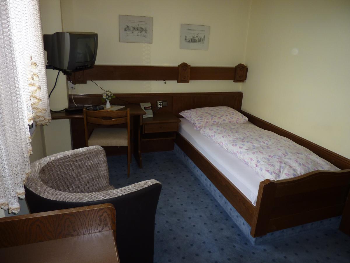 Hotel Gast- und Gästehaus Simon Greifenstein Zimmer foto